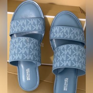 MICHAEL MICHAEL KORS Women's Kennedy Jelly Logo Slide Sandals - Blue